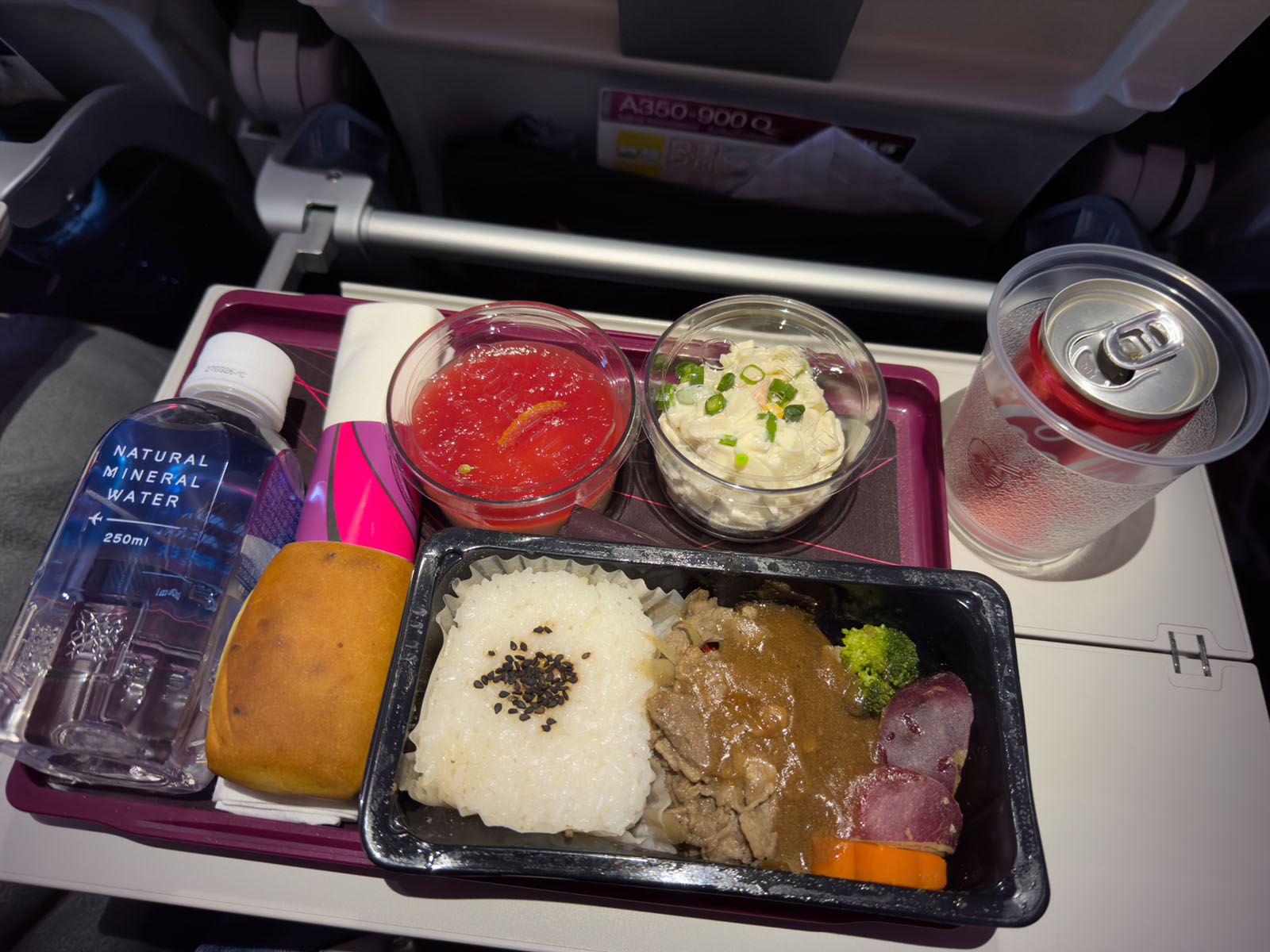 カタール航空の機内食