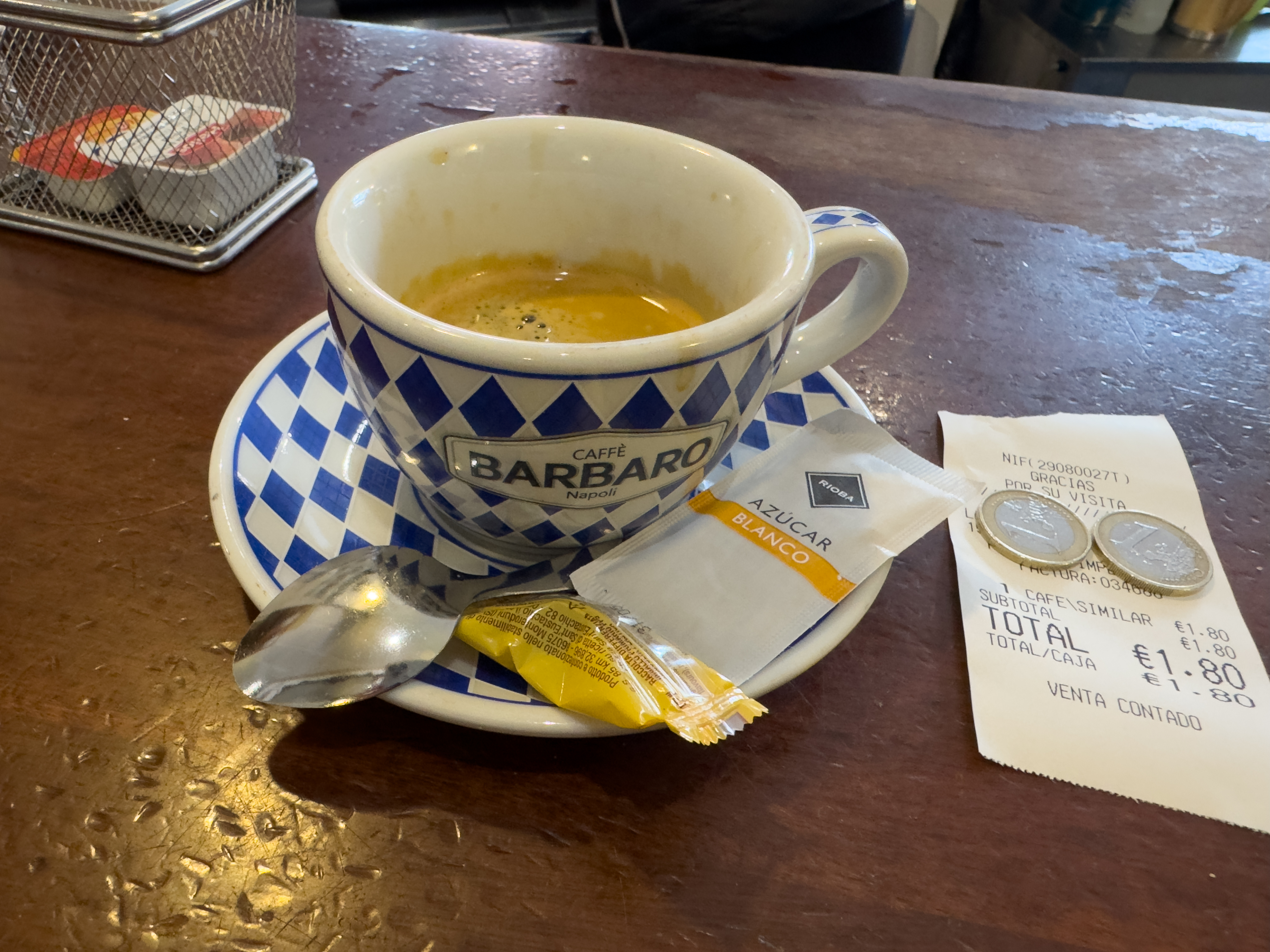 バル喫茶「バルバロ（BARBARO）」