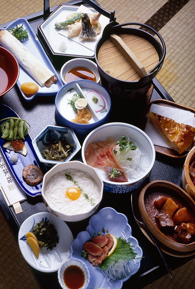 Comida en el hotel japonés