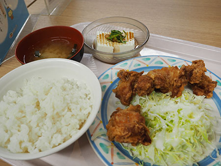 学食LEOC