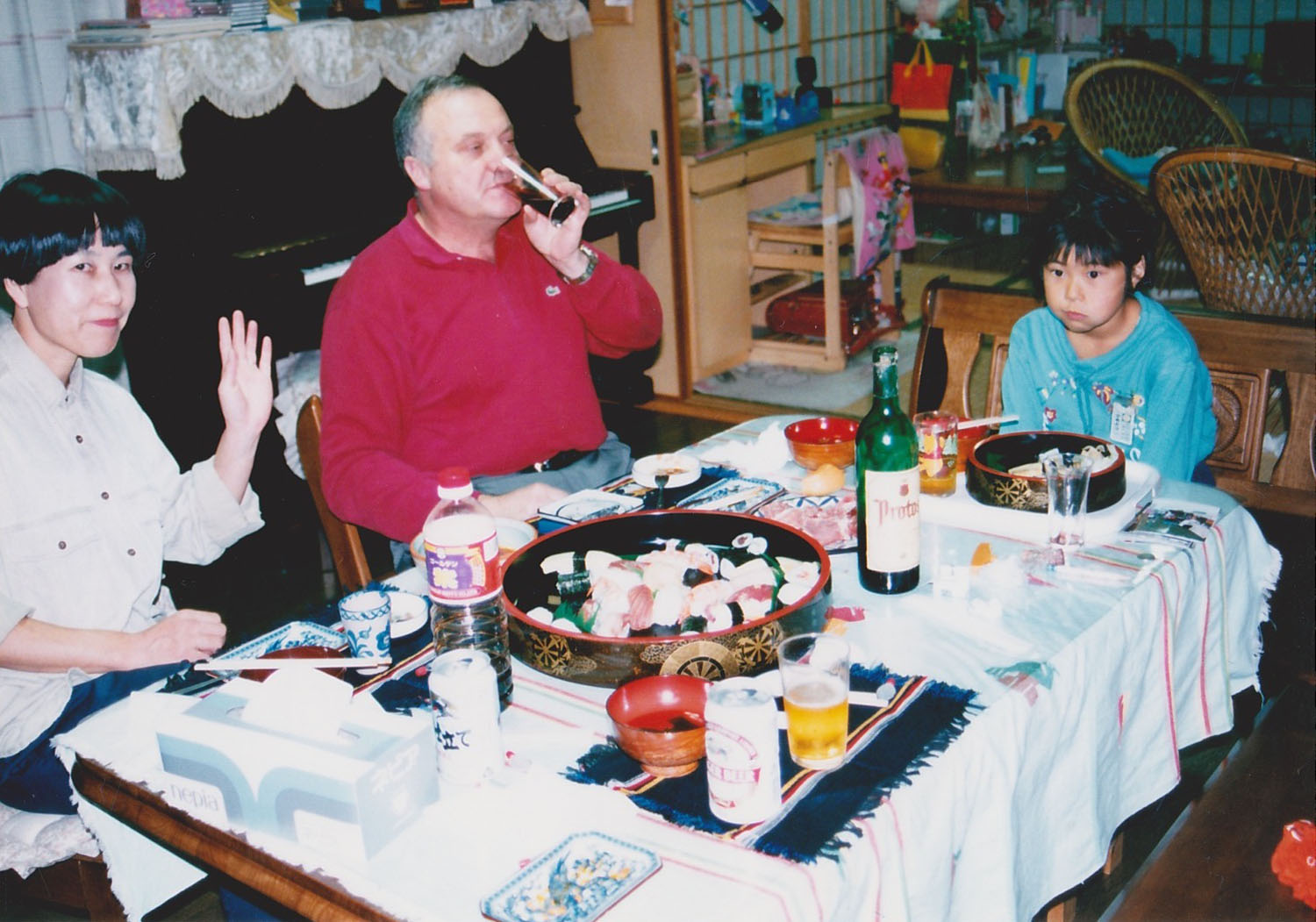 una cena en la casa de Himeno