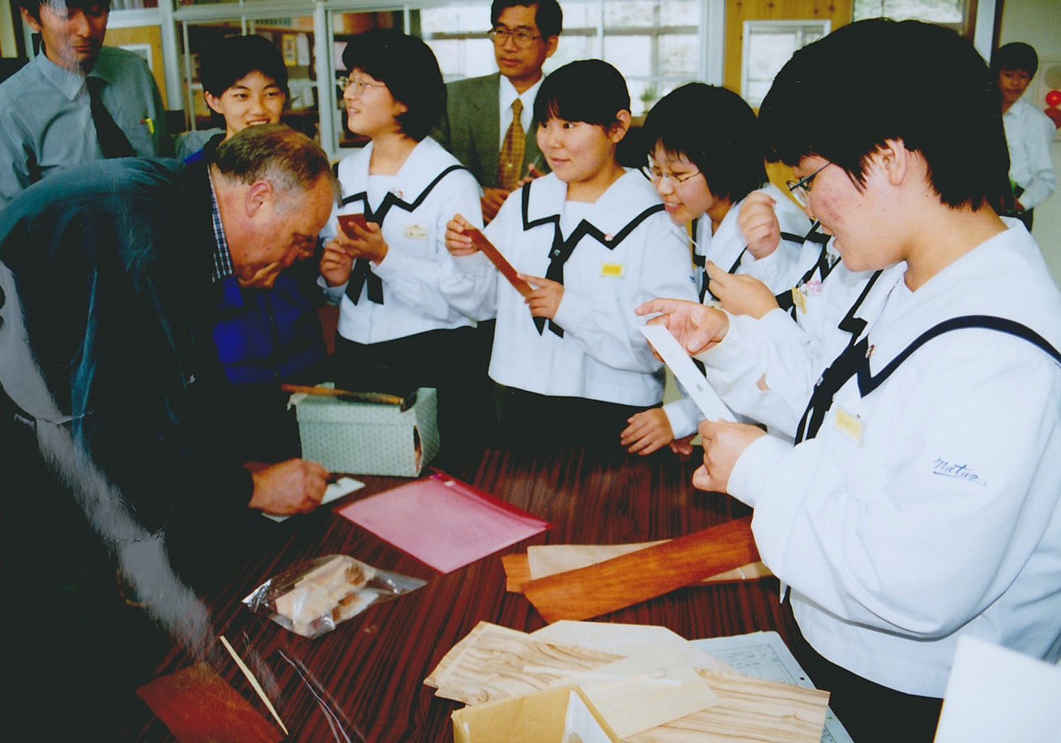 escuela secundaria de Natsuo