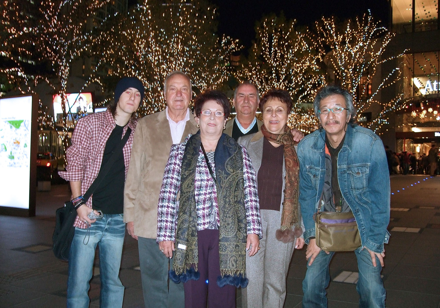 en la plaza de Alasaka